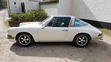 1972 Porsche 911targa Ölklappe