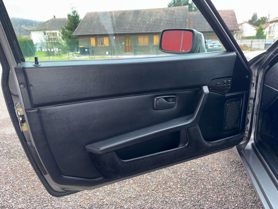 Porsche 944 Turbo 1986