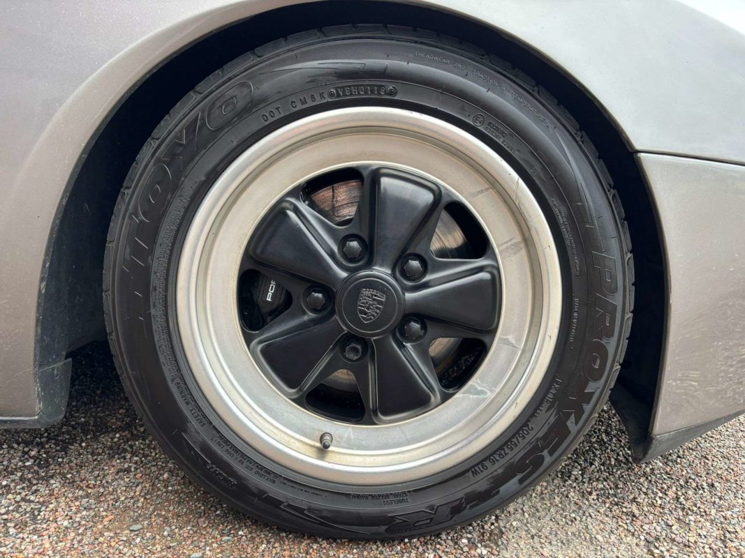 Porsche 944 Turbo 1986