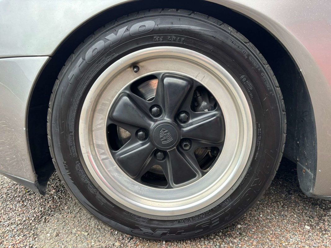 Porsche 944 Turbo 1986