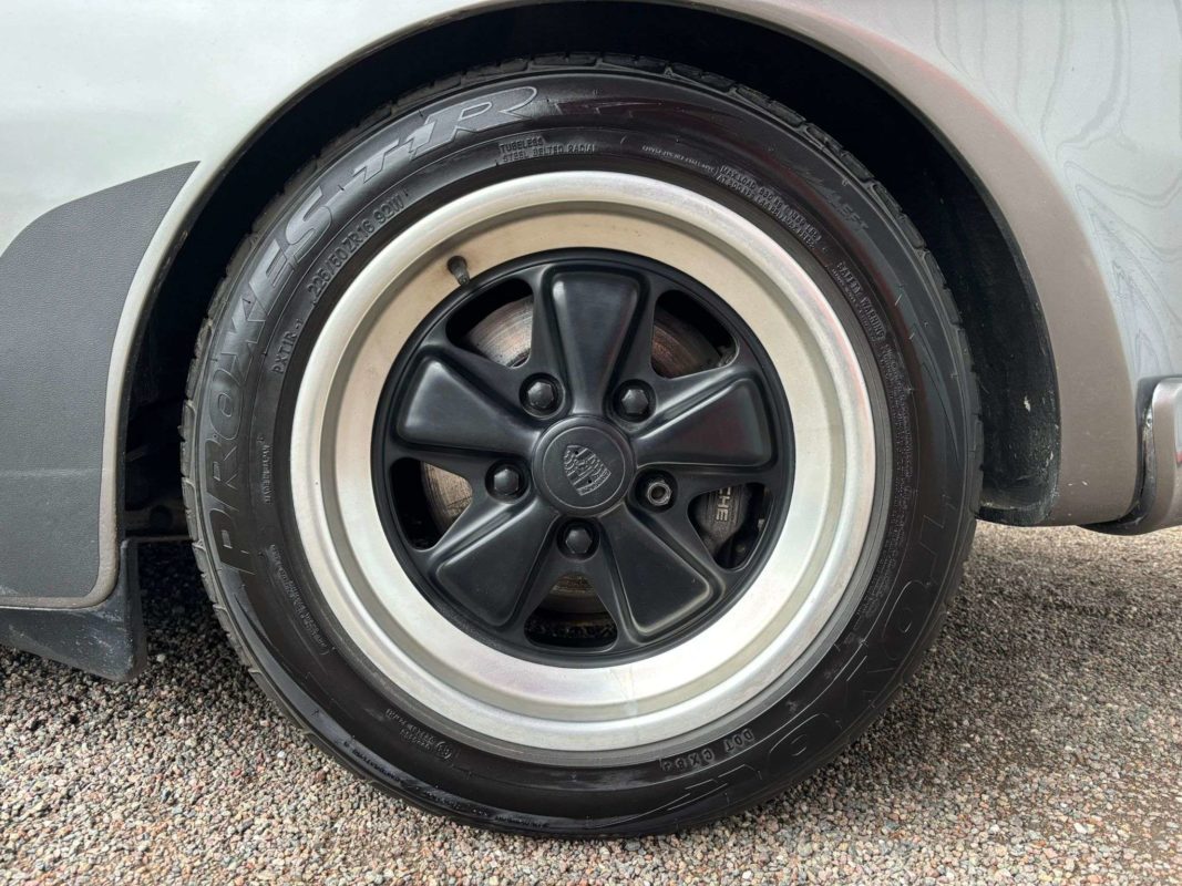 Porsche 944 Turbo 1986