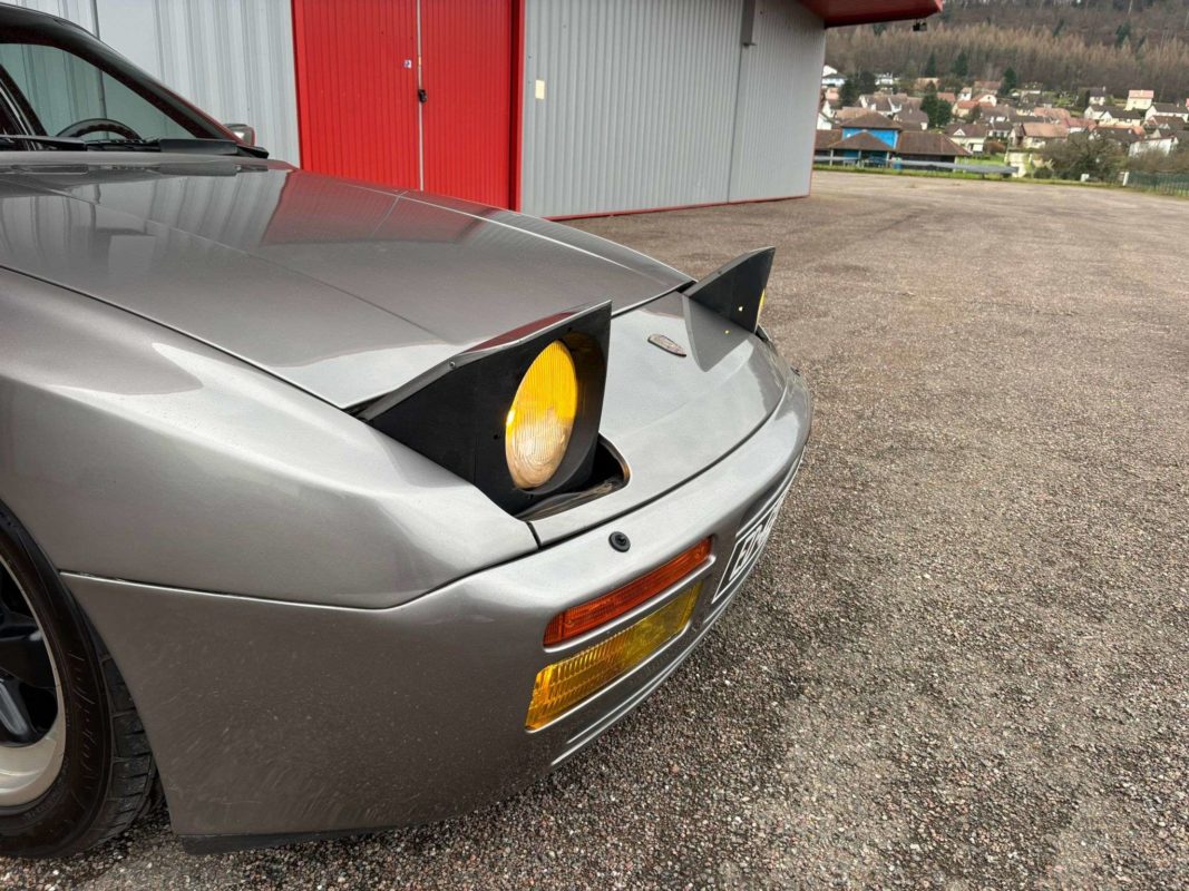Porsche 944 Turbo 1986