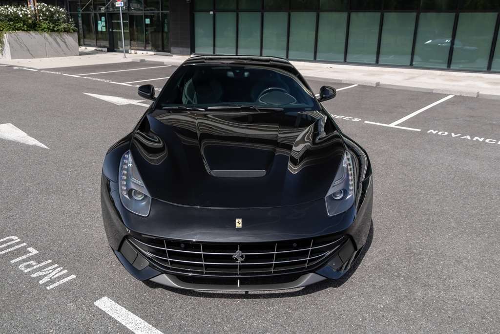Ferrari F12 Berlinetta 2015