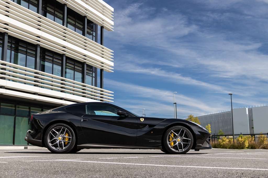Ferrari F12 Berlinetta 2015