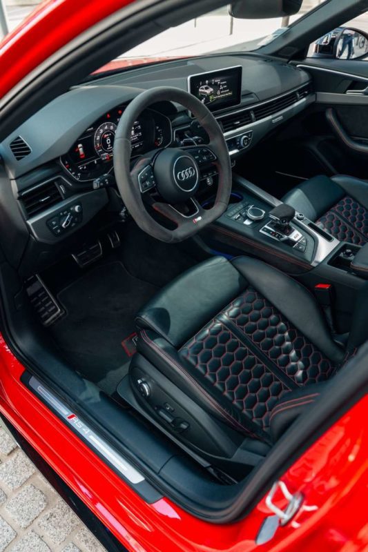Audi RS4 2017