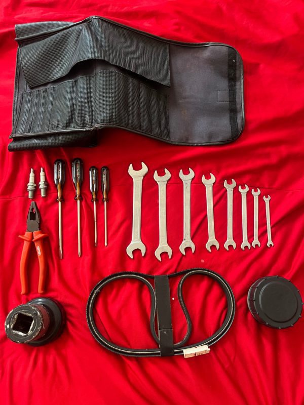 Tool kit Ferrari F40