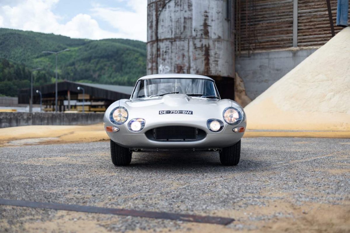 Jaguar E-Type 4.2L - Lighweight Evocation 1967