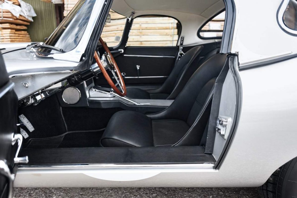 Jaguar E-Type 4.2L - Lighweight Evocation 1967