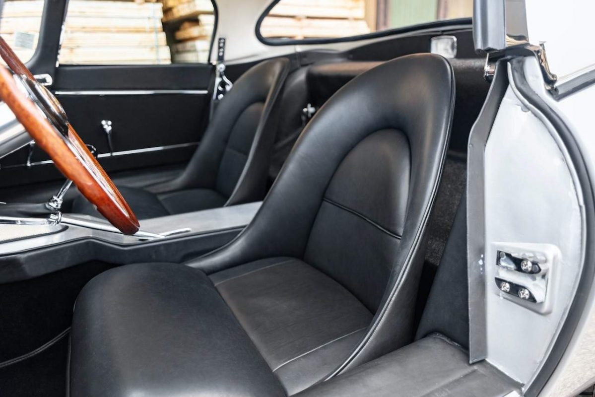 Jaguar E-Type 4.2L - Lighweight Evocation 1967