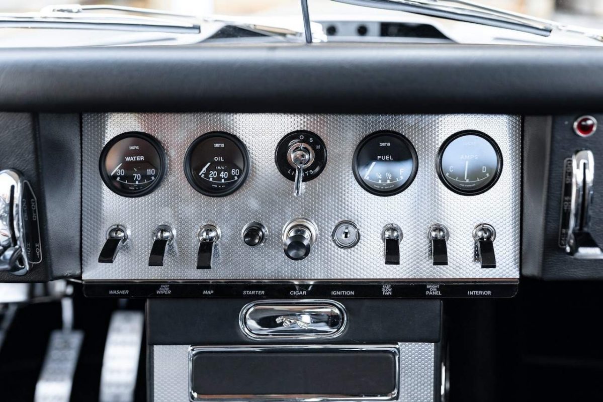 Jaguar E-Type 4.2L - Lighweight Evocation 1967