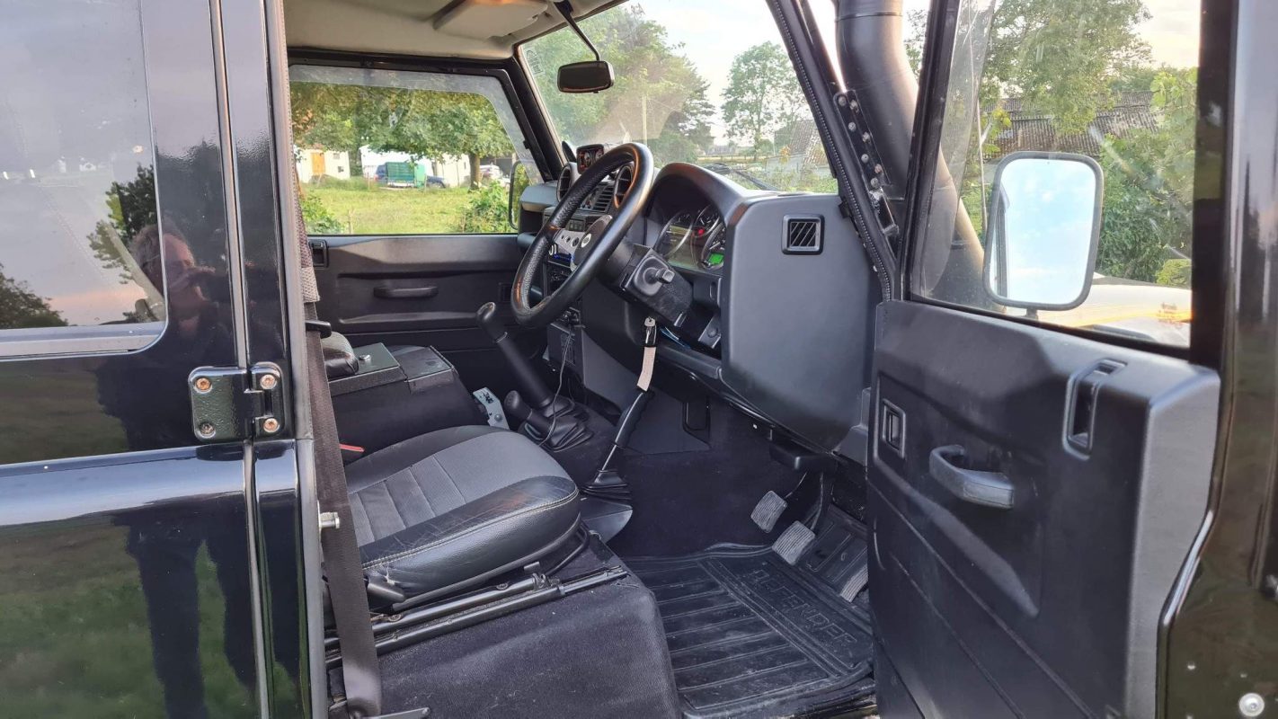 Land Rover Land Rover Defender 110 XS 2.4 TDCi County Station Wagon 2007