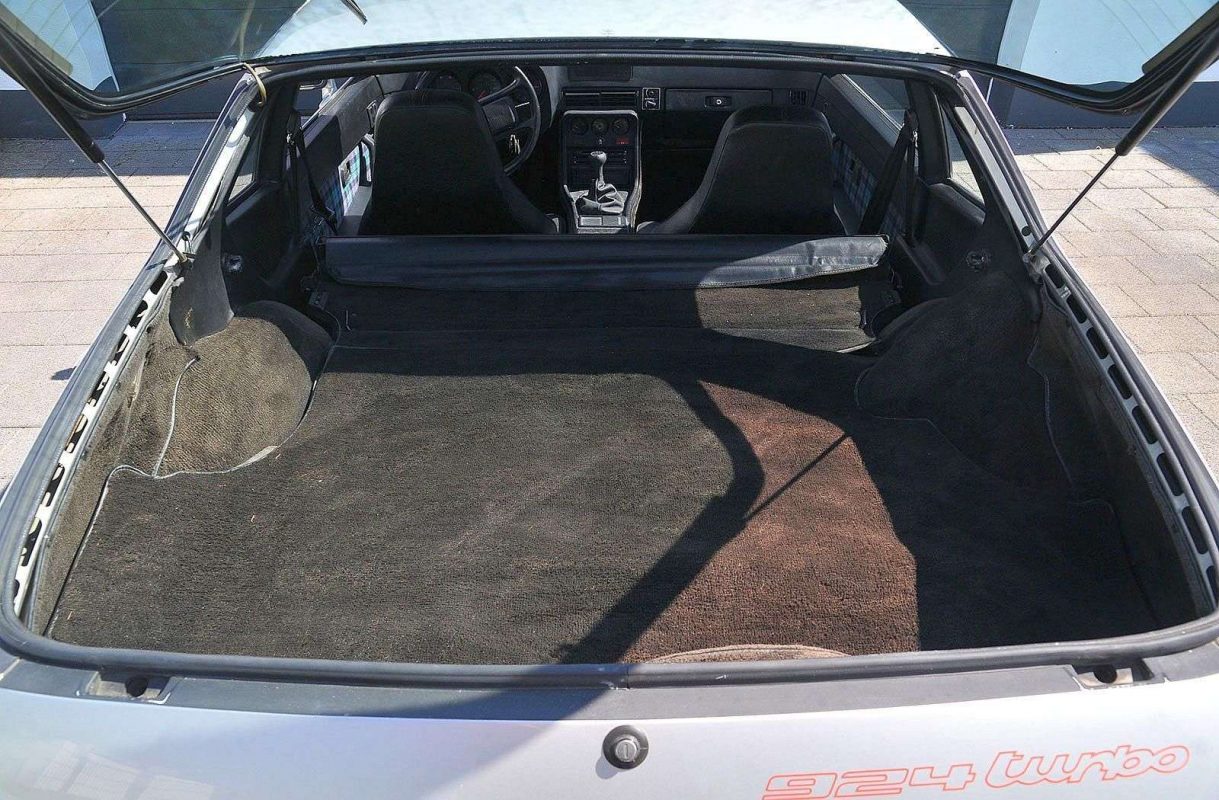 Porsche 924 TURBO 1979