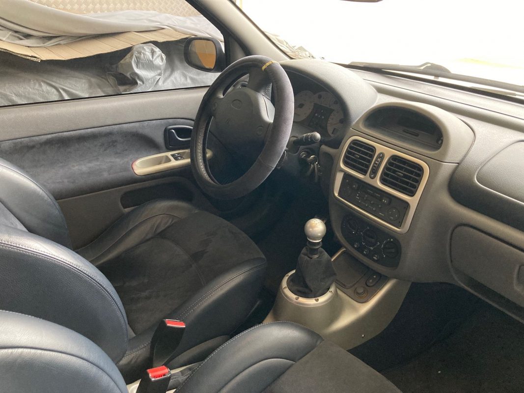 Renault CLIO V6 2002