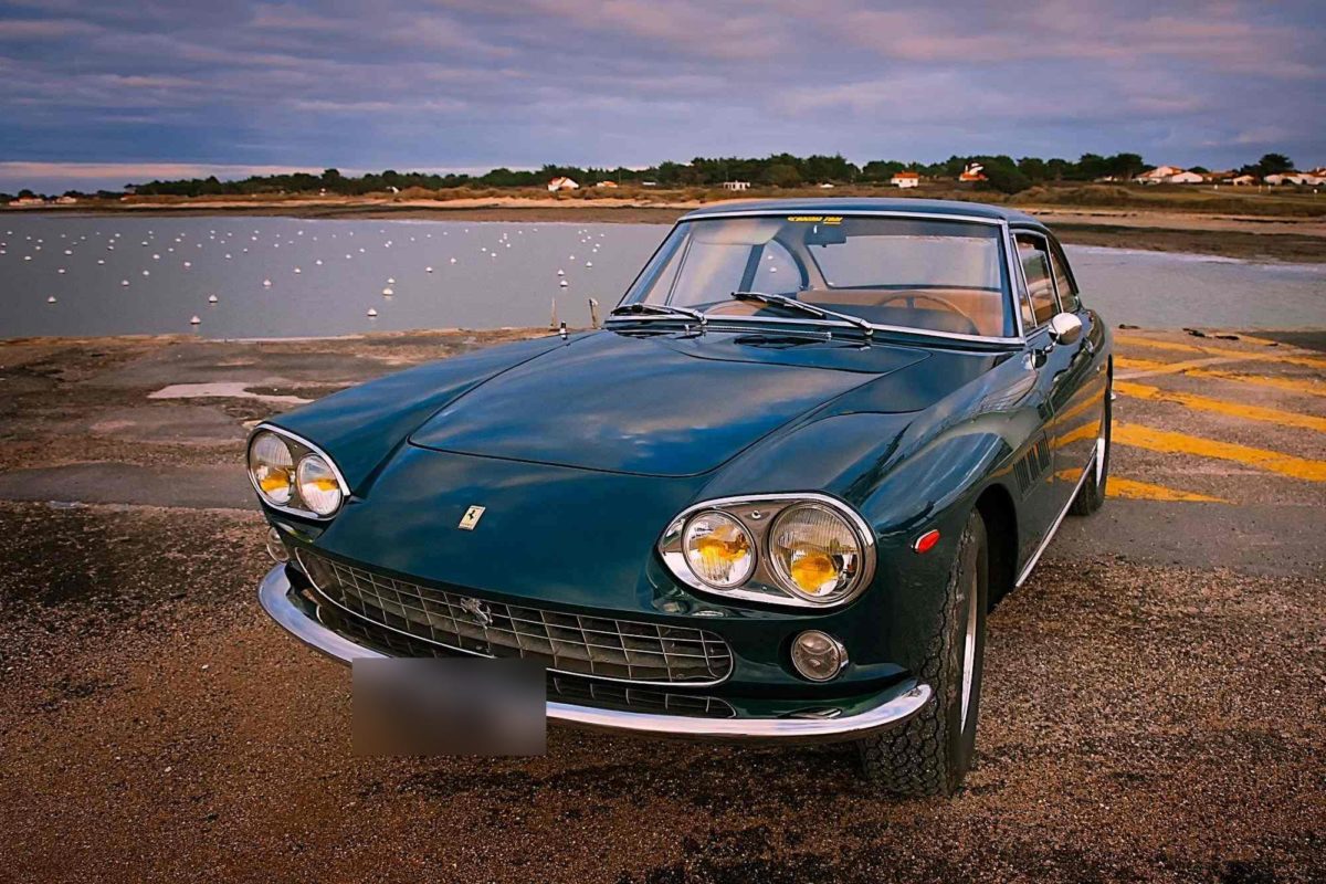 Ferrari 330 GT 2+2 1964