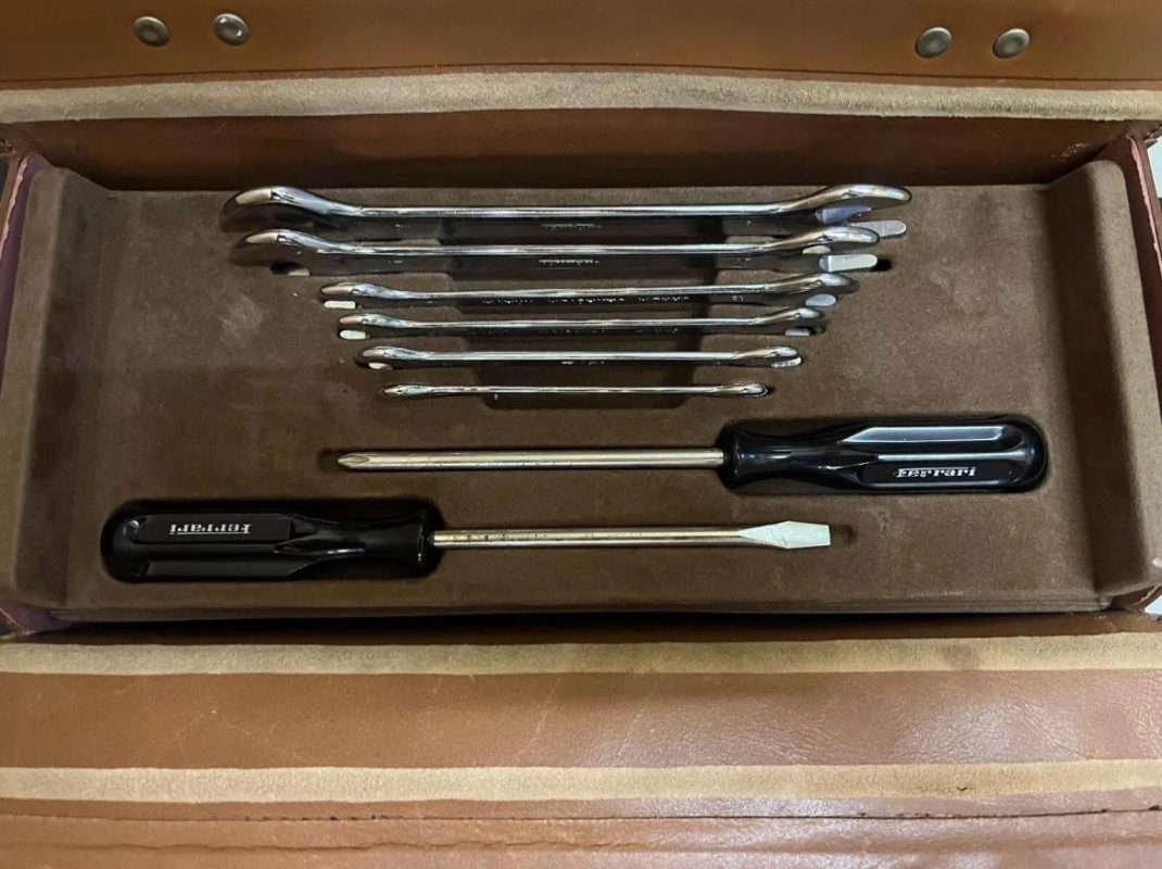 Trousse à outil Ferrari F355
