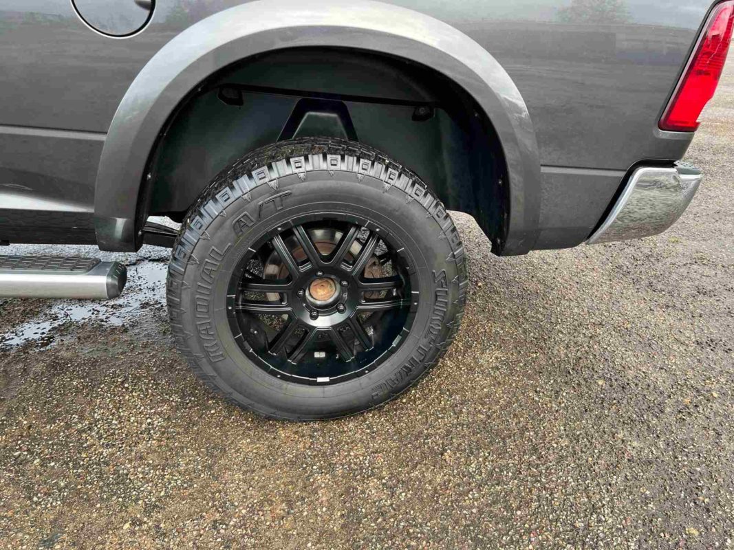 Dodge RAM HEMI OUTDOORSMAN 5.7 L 2017