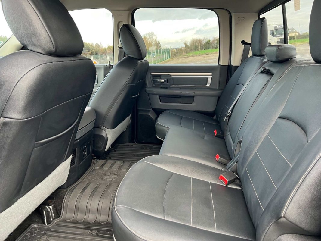 Dodge RAM HEMI OUTDOORSMAN 5.7 L 2017
