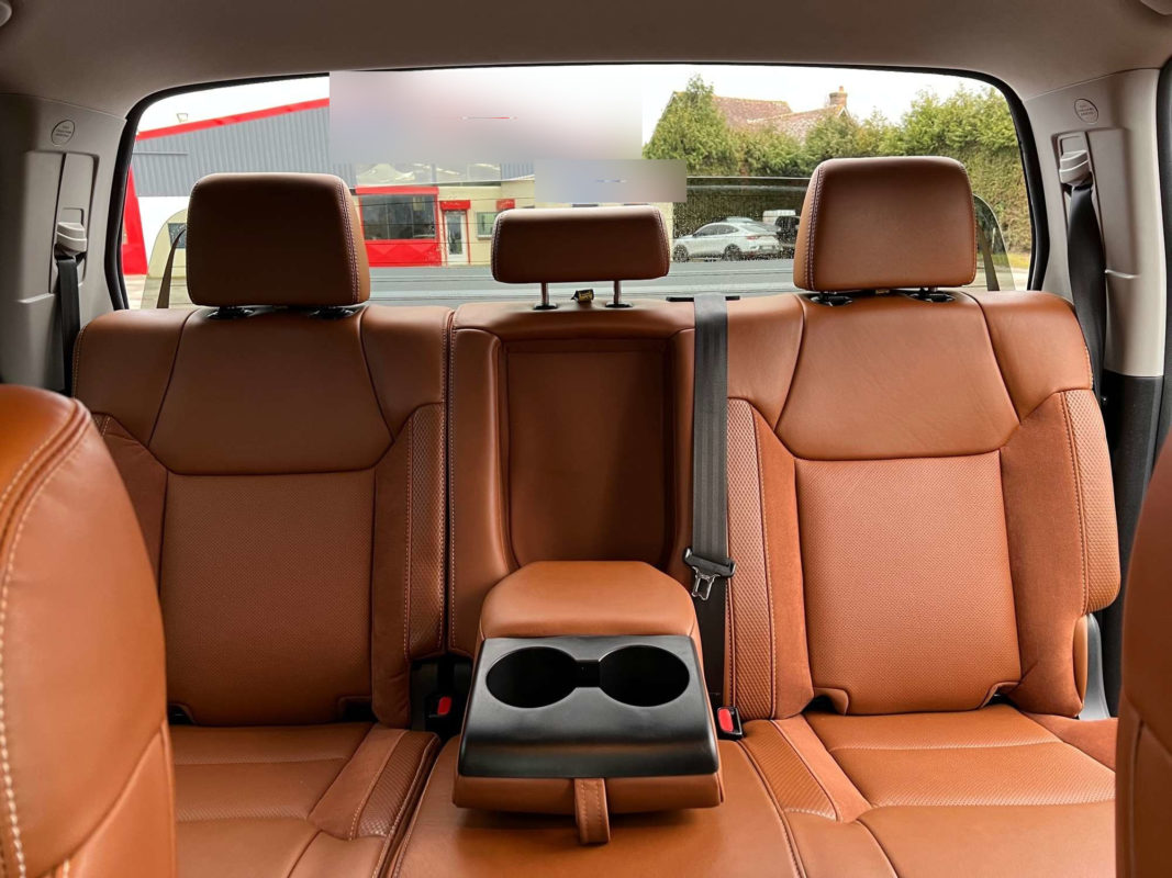 Toyota TUNDRA V8 5.7 L 2018