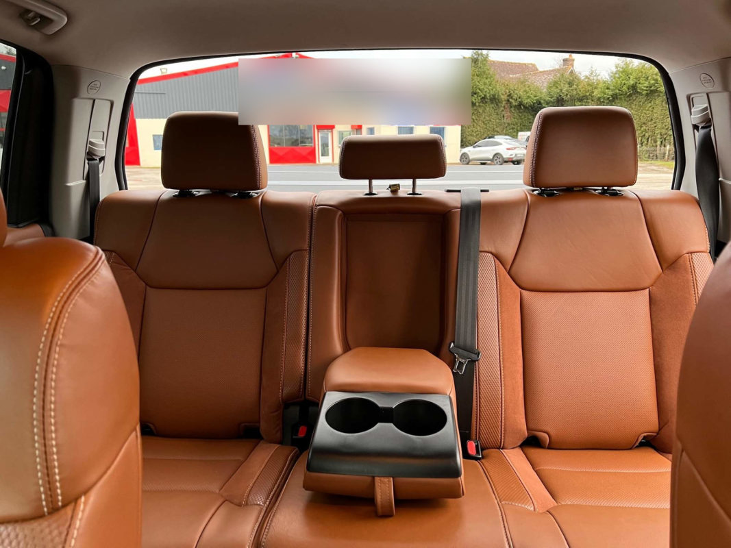 Toyota TUNDRA V8 5.7 L 2018
